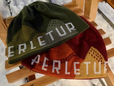 Bilde av et produkt fra Perletur-lue (3 farger)-kategorien